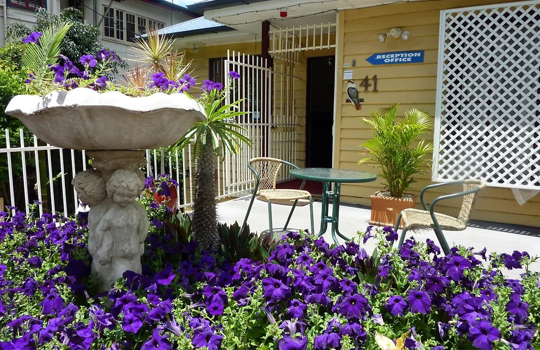 Kookaburra Inn-1