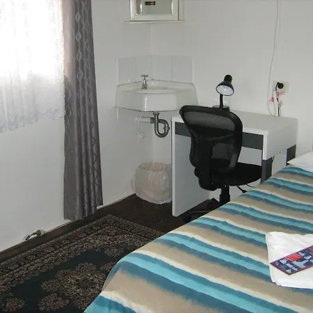 Kookaburra Inn-2